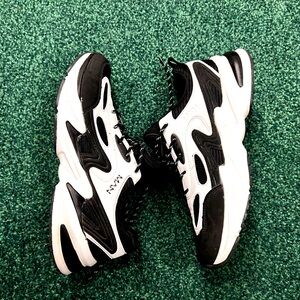 Black and White Athletic Sneakers Boohooman
